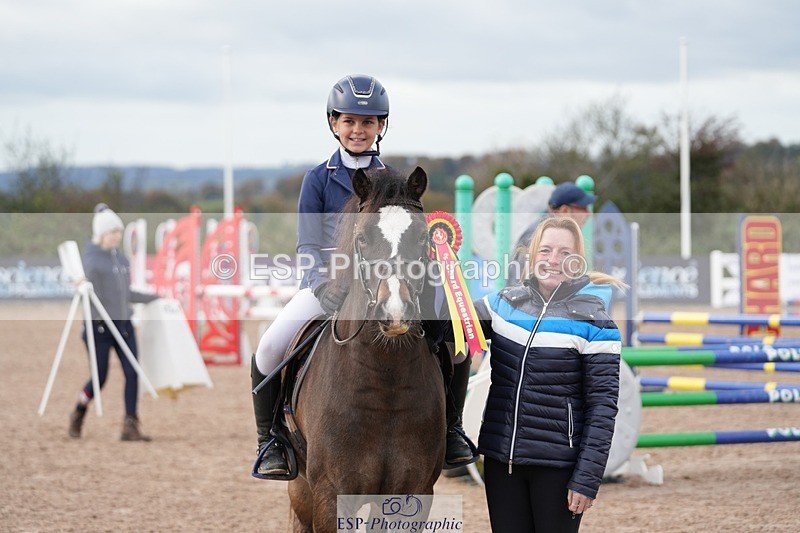 251026-123034-02395 - Cls 4 Pony Winter Novice + 80cm Open