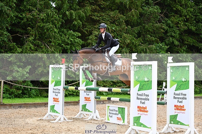 240526-102105-19971 - 320-CARPO_VIVENDI-Jack_Pinkney