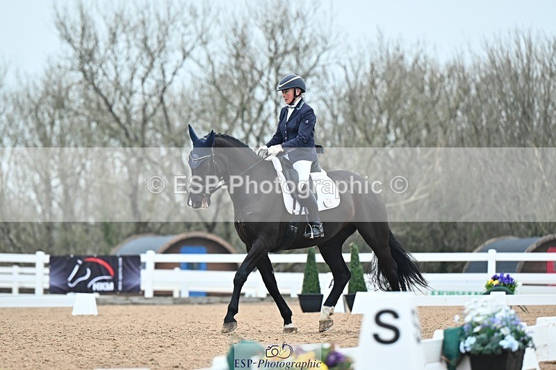 250214-094837-00687 - 228-Louise.Hutchinson-Shovern.Noire