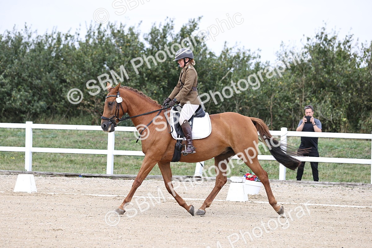 SBM_017399 - Class 14 - Novice 23 - 13.52-14.55