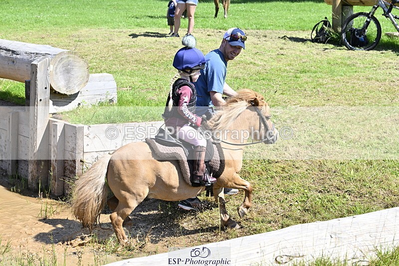 240728B-111520-01296 - Gemma's Group XC