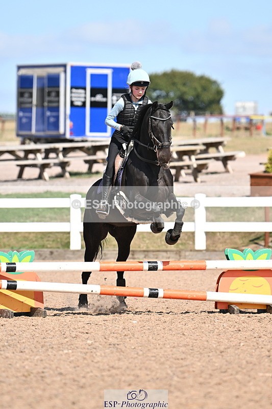 250821B-153409-00572 - Group B - Danielle