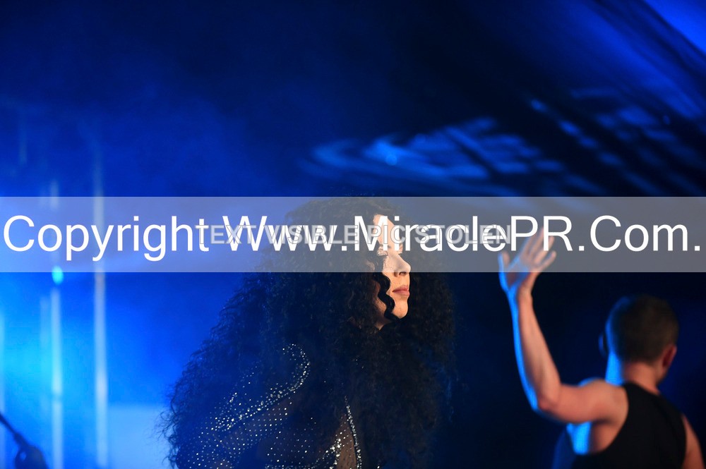 SH4_6105 - The Cher Experience