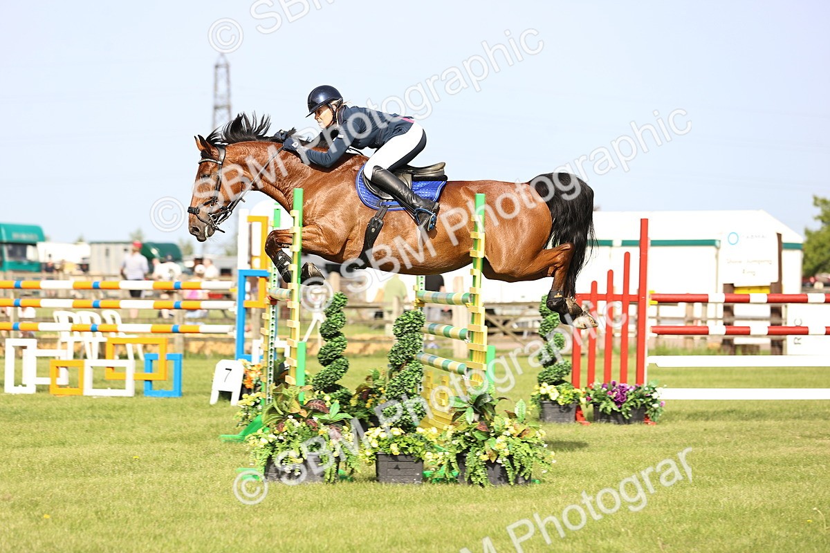 SBM_01259 - Class 200 - Martin Grant Homes Welcome Stakes 1.25m Open