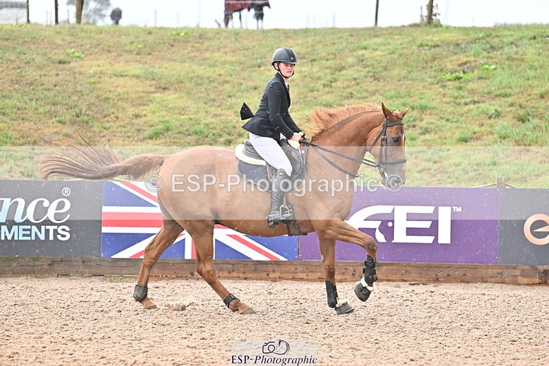 250827B-104012-00101 - Clear Round & Cls 1 Brit Nov 90cm