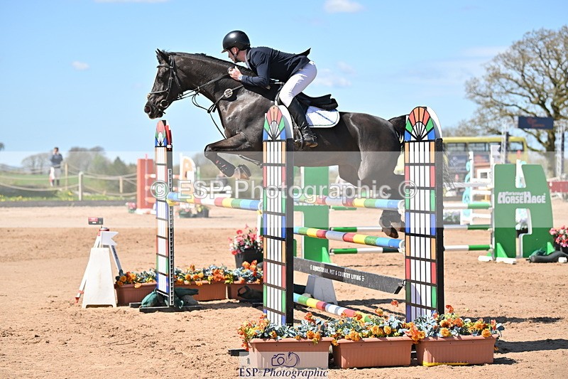 240420A-134253-11446 - Cls 7, 2 Star Medium Tour 1.35m