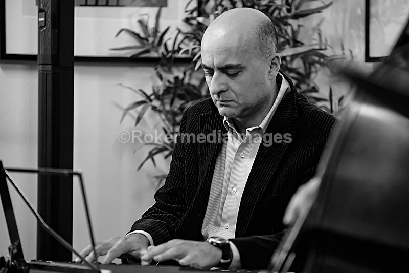  - BEN THOMAS & DAVIDE LOGIRI TRIO