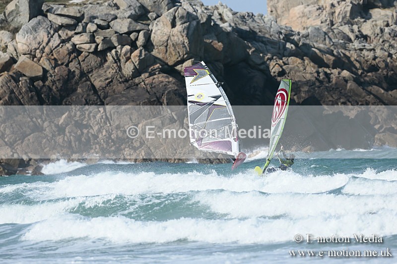 WS 020413-92 - Windsurfing