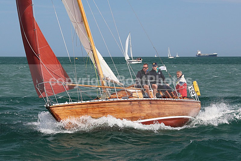 150627 R6 - WT7A0589_A - ROUND THE ISLAND RACE - SATURDAY 27th JUNE 2015