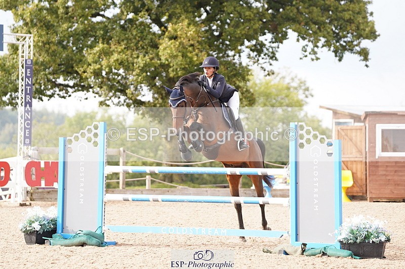 241004A-151958-00945 - Fri 04 Snr Fox & 1.20m Open