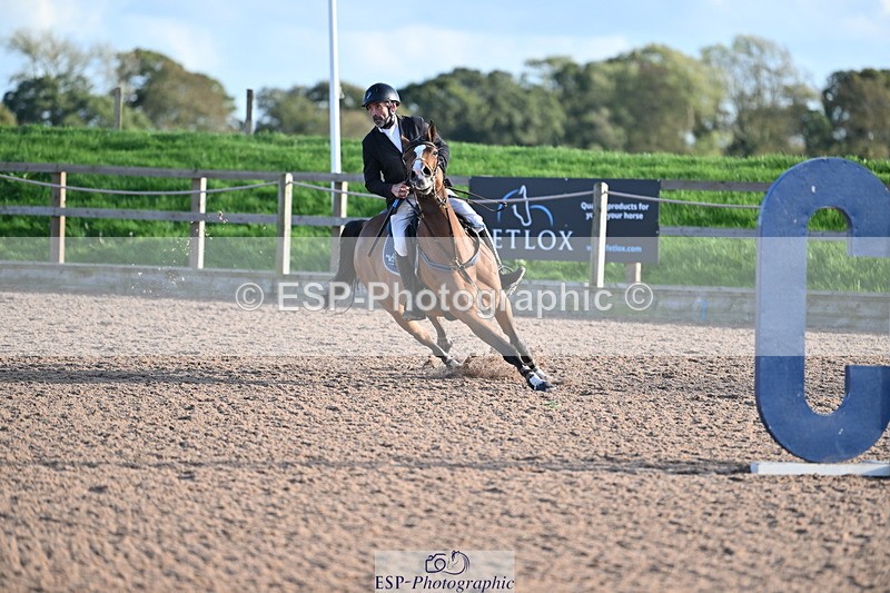 231014A-182143-06390 - Cls 21 National 1.30 & 1.40m Open