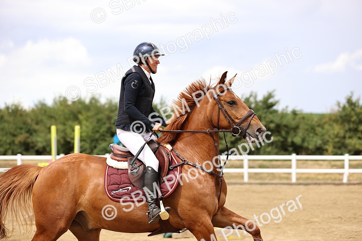 SBM_026944 - Class 13 - Senior Newcomers - 1.10m