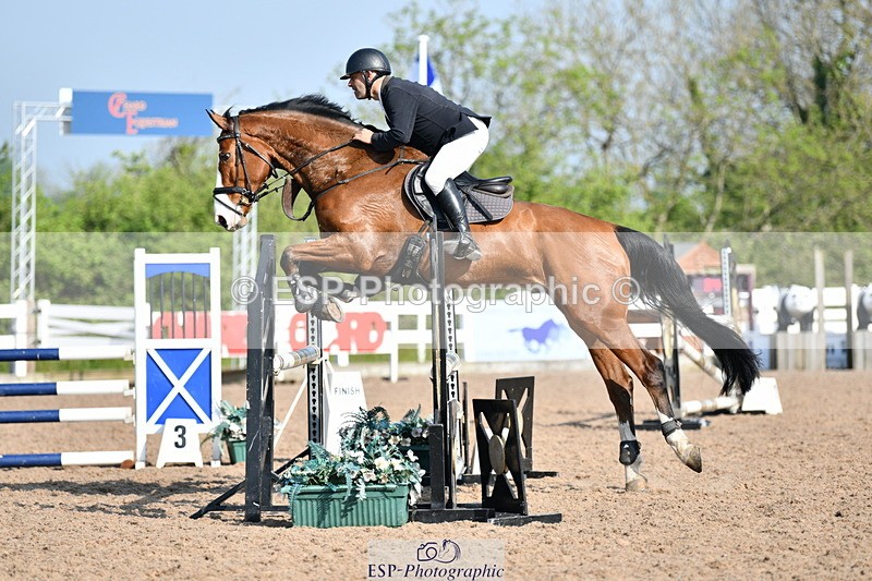 240512A-085640-17026 - Cls 39 British Novice and 90cm Open
