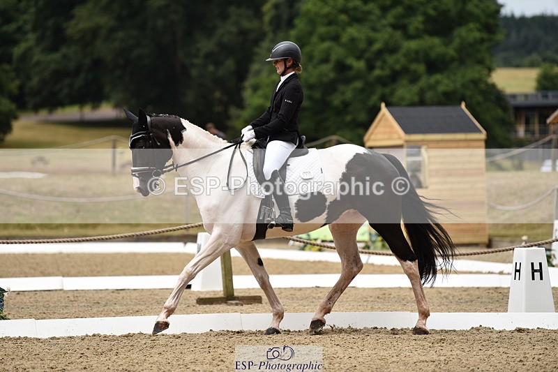 140110A-011912-10887 - 002-Michelle.Wallis-Alvescot.Winning.Mood