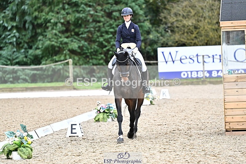 251022A-143329-00066 - C-202-Charlotte.Agnew