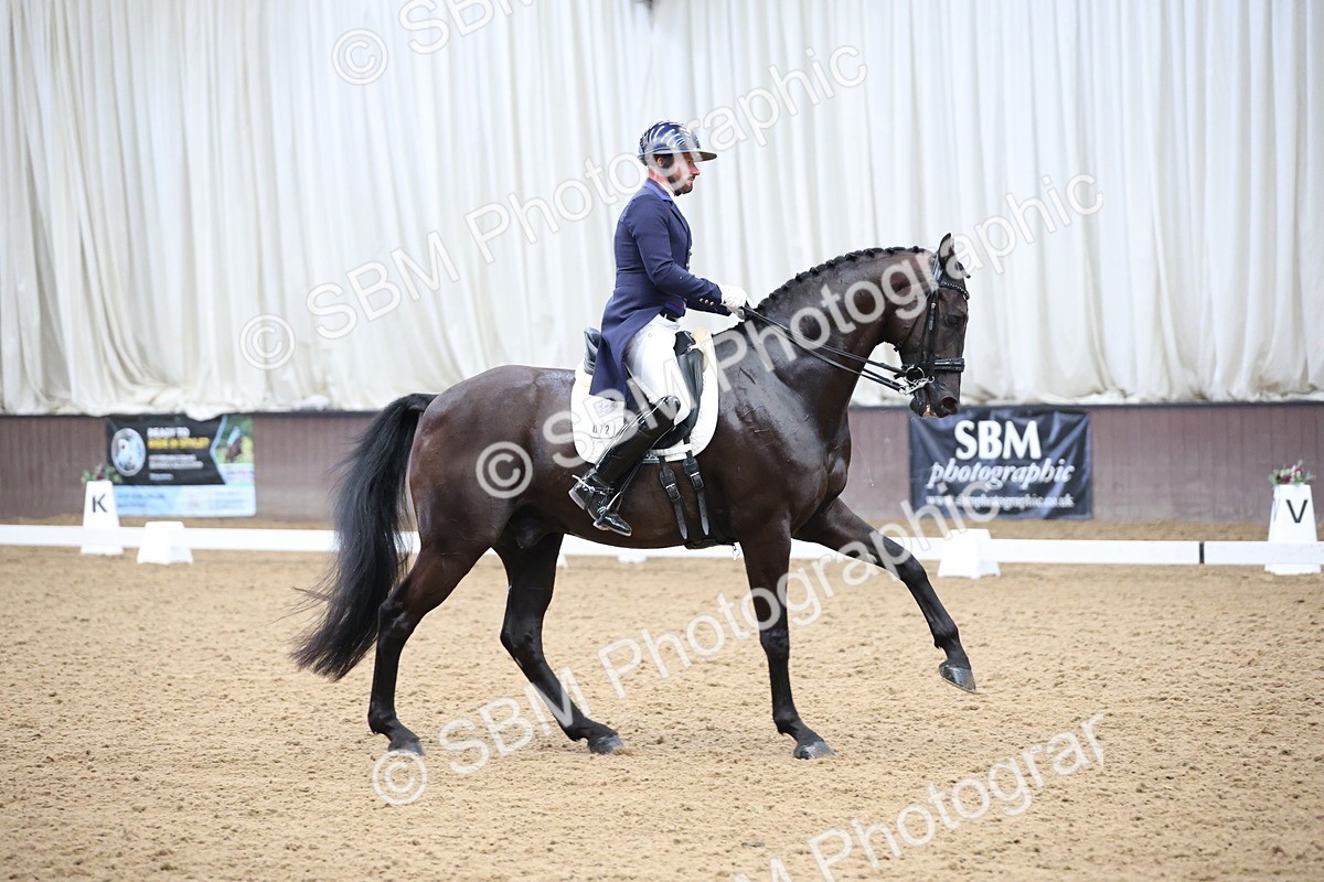 SBM_004333 - Class 9 - FEI Inter 1 Gold - 15.55-16.43