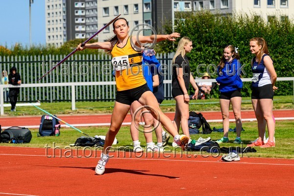 Age25SAT-916710 - Field Female Set Two