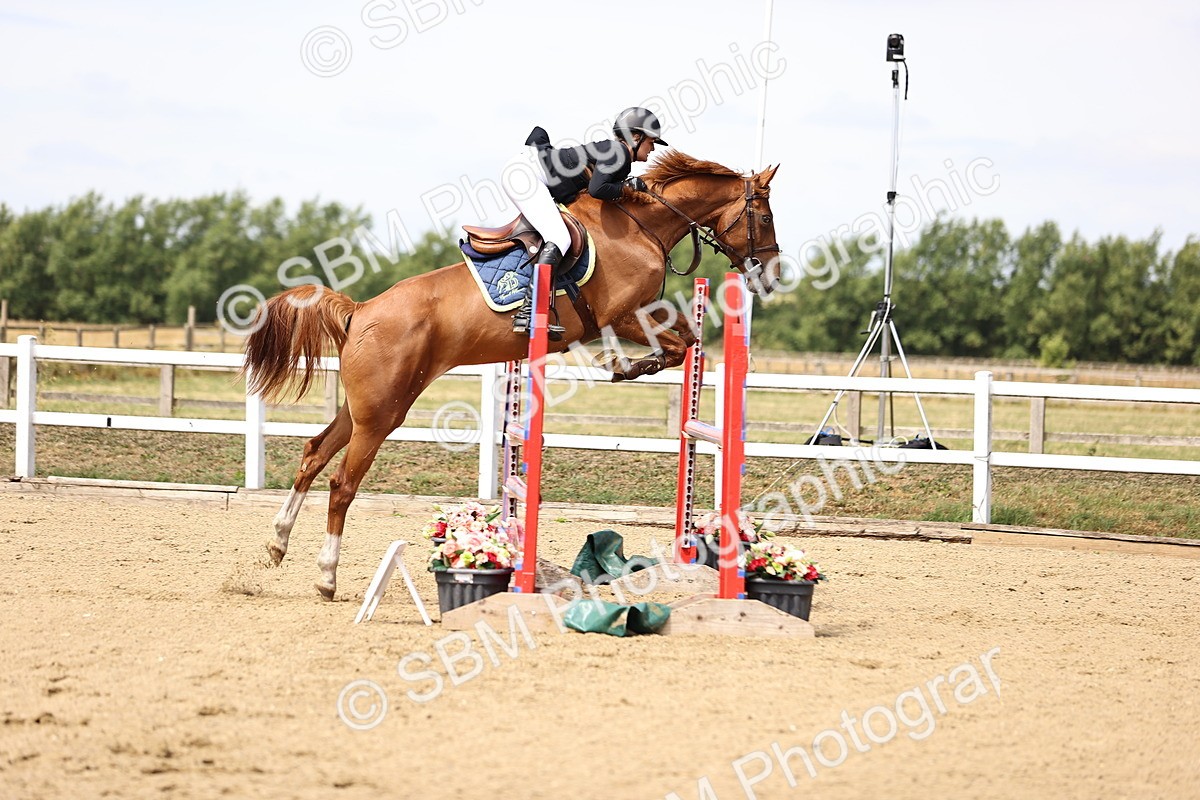 SBM_009952 - Class 8 - Senior Newcomers - 1.10  Open
