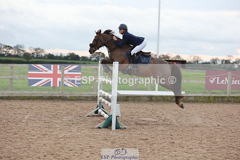 241117X-142325-04942 - Cls 37s 138cm