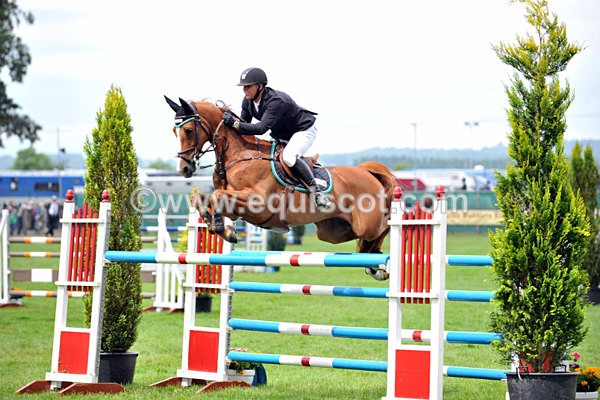 EQUISCOT 9246 - A WEE PEEK AT RHS 2013