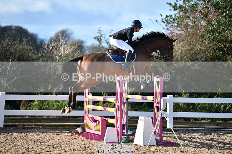 231110A-144518-00861 - Cls 6 Foxhunter & 1.20m Open