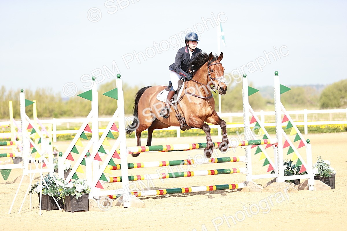  - Class 21 - Senior British Novice - 90cm