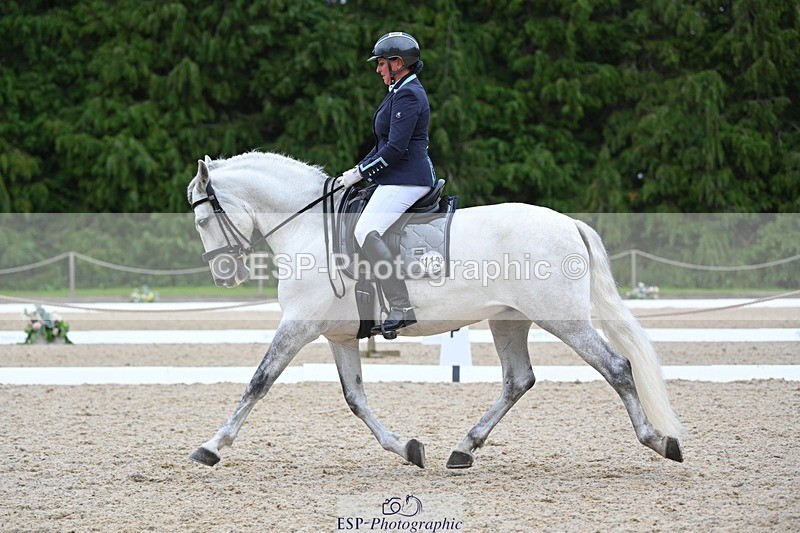 230813-173635-08712 - Cls 14 Medium Silver 16.45 to End