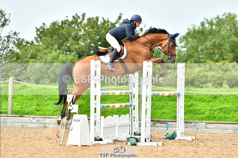 230805A-121931-00390 - Cls 3 Snr Foxhunter & 1.20m Open