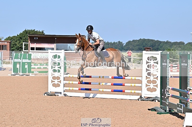 260708-100126-00011 - British Novice and 90cm
