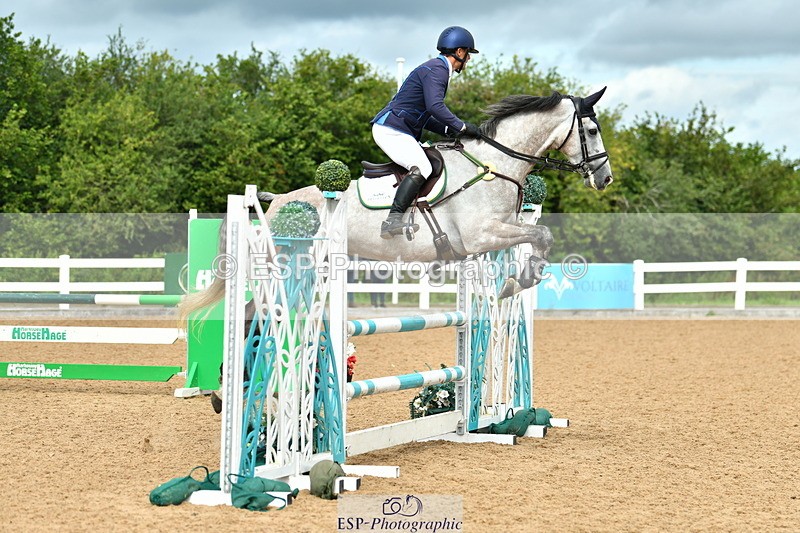 230813A-105617-11585 - Cls 40 A&B Senior Discovery & 1m Open