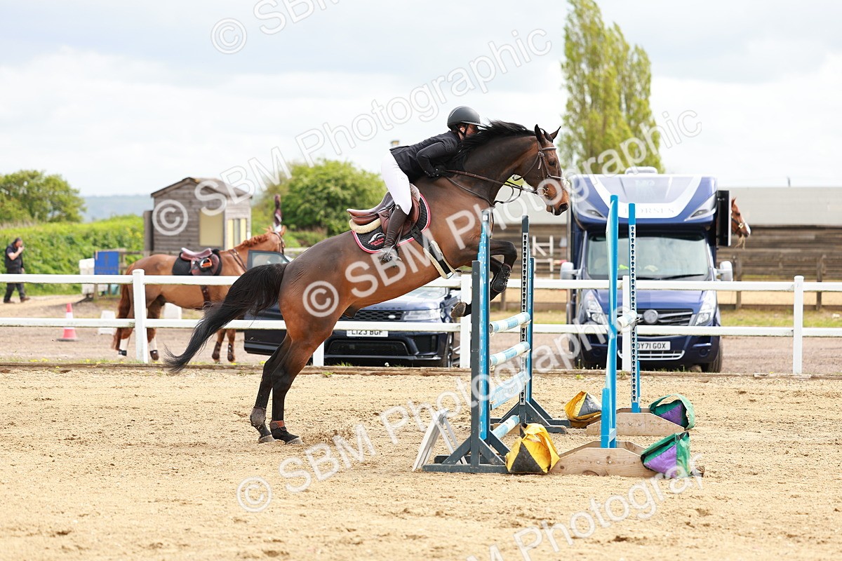 SBM_002502 - Class 10 - Senior Newcomers - 1.10m