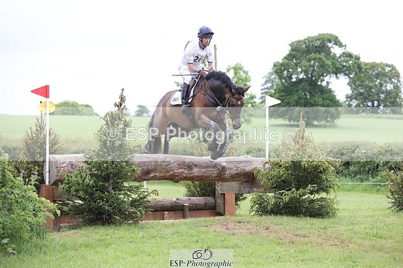 240525-170554-18211 - 260-WATERVALLEY_ROYAL_GUY-Harry_Meade