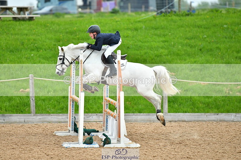 230513A-093237-00119 - Cls 11 Stepping Stones 128+138cm