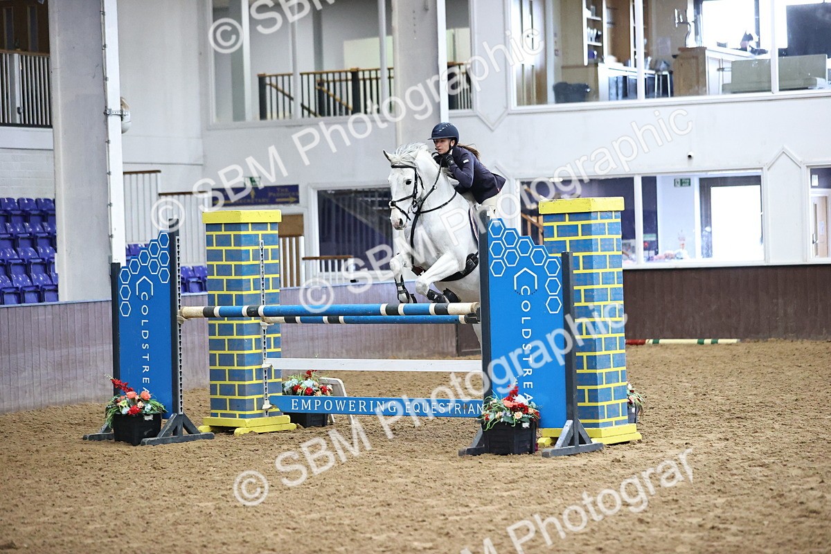 SBM_006107 - Class 16 - Senior Newcomers - 1.10m Open