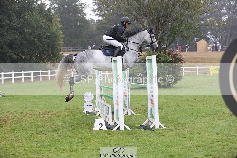 250830A-131705-06618 - Cls 16 Snr Newcomers and 1.10m Open