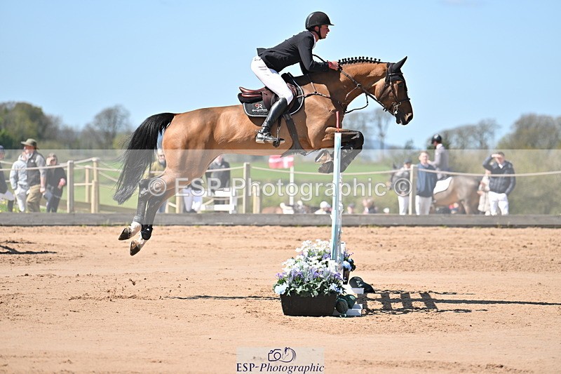 240420A-133238-11394 - Cls 7, 2 Star Medium Tour 1.35m