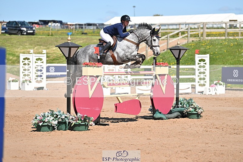 240420A-135032-11509 - Cls 7, 2 Star Medium Tour 1.35m