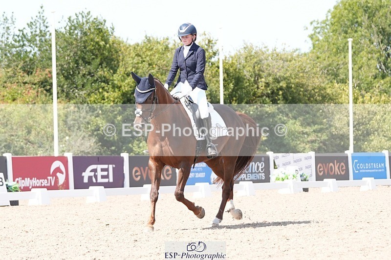 250817-142810-10668 - 180-Chloe.BushWellfields.Diaman.Vallante