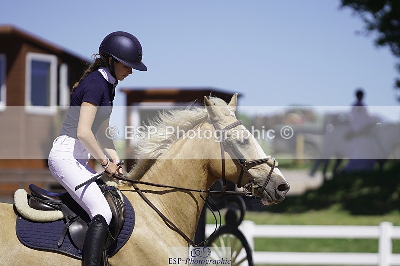 230624A-152104-02203 - Cls 26 Pony Foxhunter & 1.10m Open
