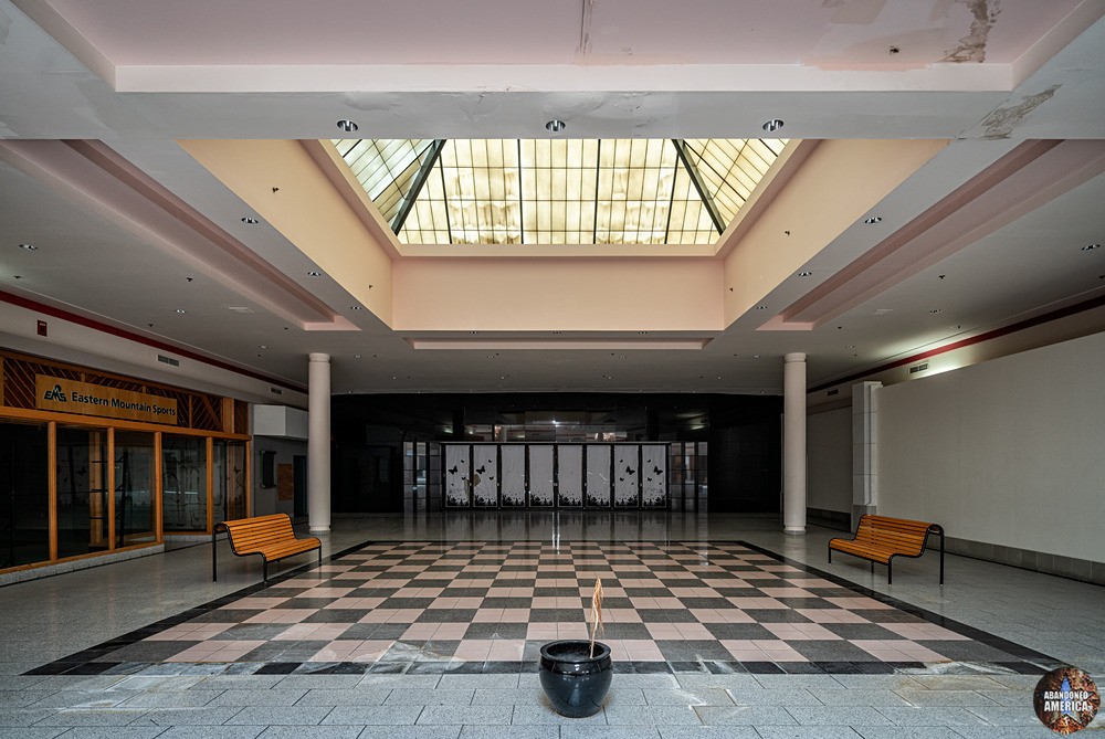 - Dead Malls