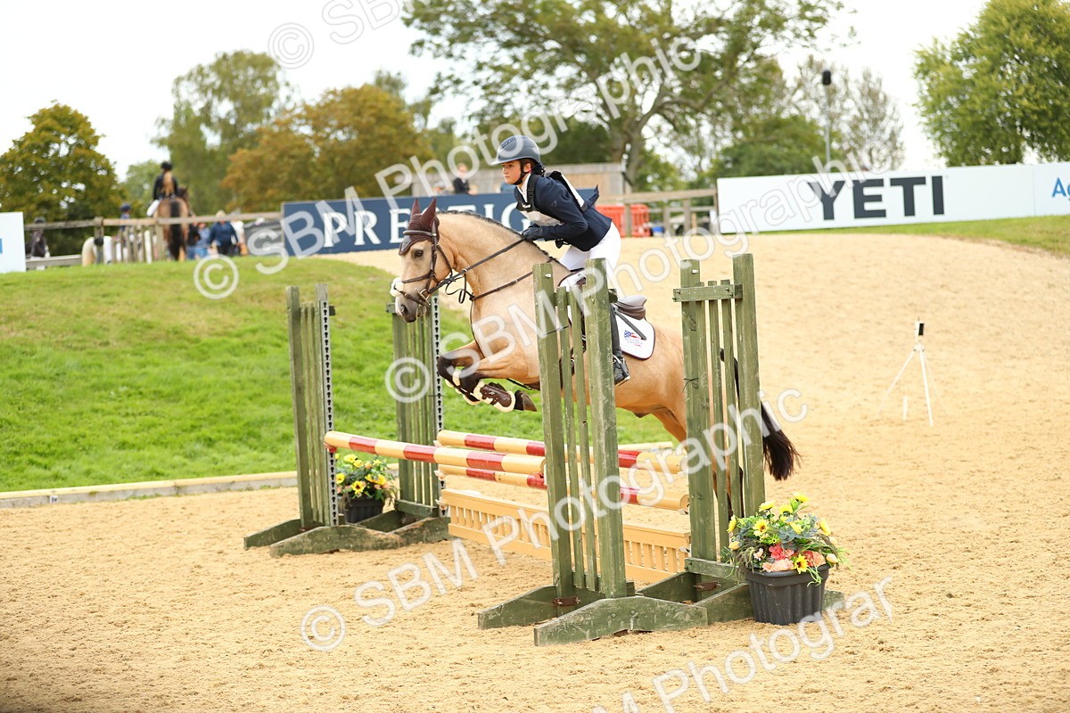 SBM_75908 - J19 - Junior 90cm Supreme Championship