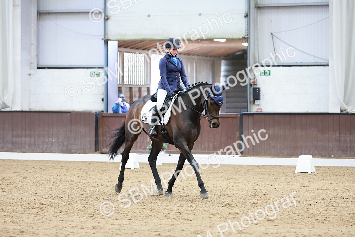 SBM_010087 - Class 6b - Novice 6 - 12.40-13.43