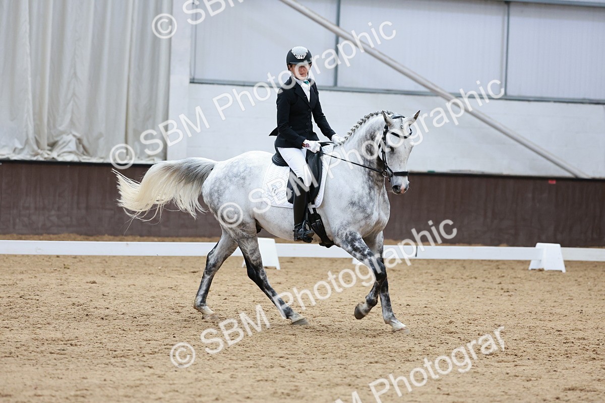 SBM_010028 - Class 6b - Novice 6 - 12.40-13.43