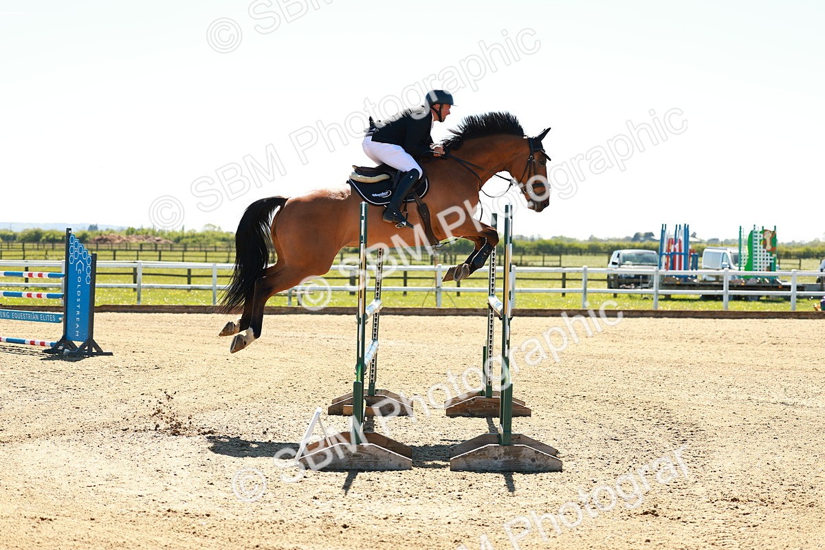 SBM_001491 - Class 5 - Senior Foxhunter - 1.20m
