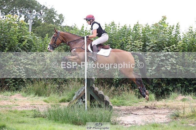 230820X-140640-3722 - BE100 XC 14.00 to 15.00 End