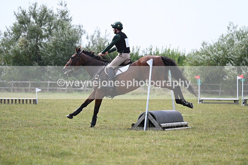 WJ7_7352 - 60cm XC Time 13:54 to 14:20