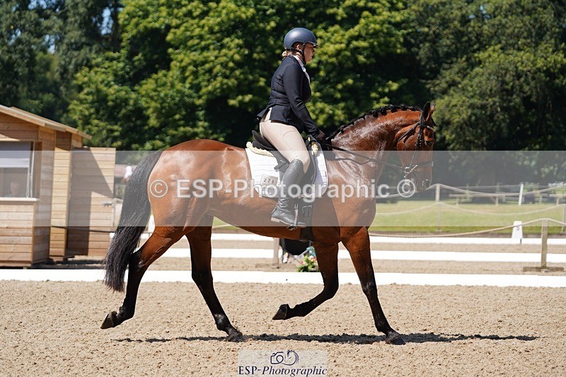 240719-114922-01318 - 279-Philippa_James-Lily_ley