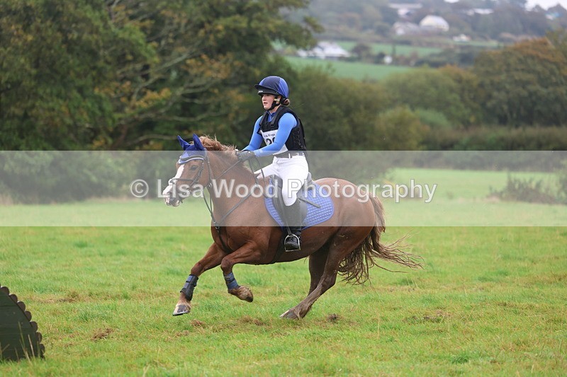 3E7A1310 - Class 2: 70cm: Half Roll Top