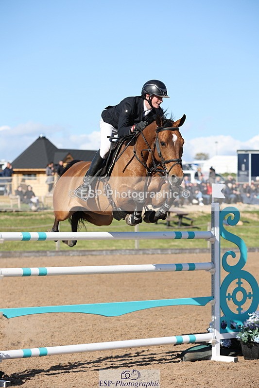 240419A-165345-09489 - Cls 10, 2 Star Big Tour 145cm  Break to End