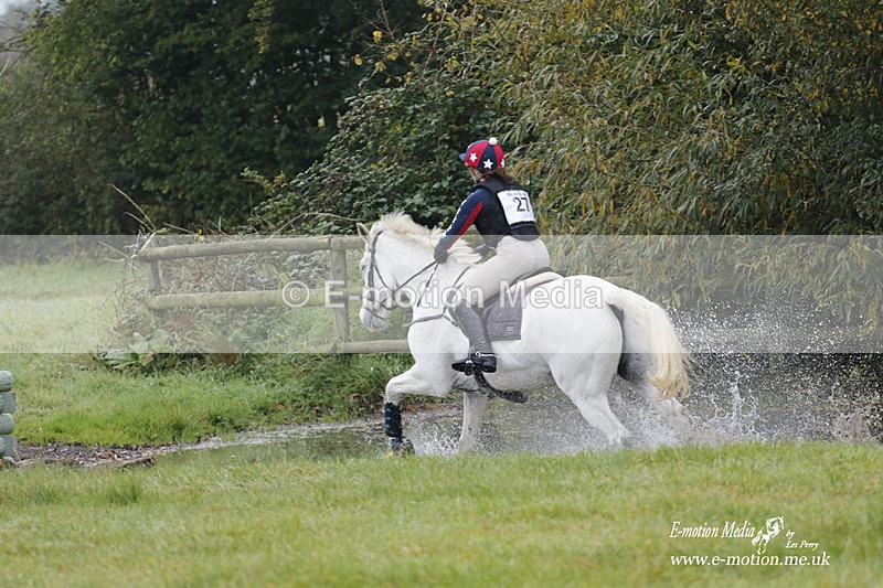 WWHT 171021 0596 - Novice Restricted (0.80m)  17/10/21